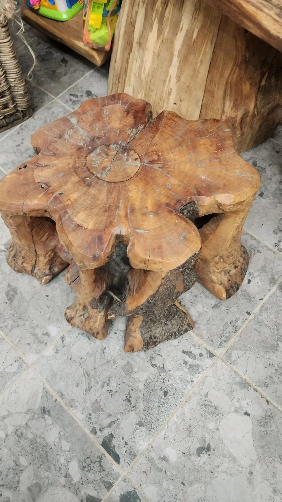 Табурет-подставка